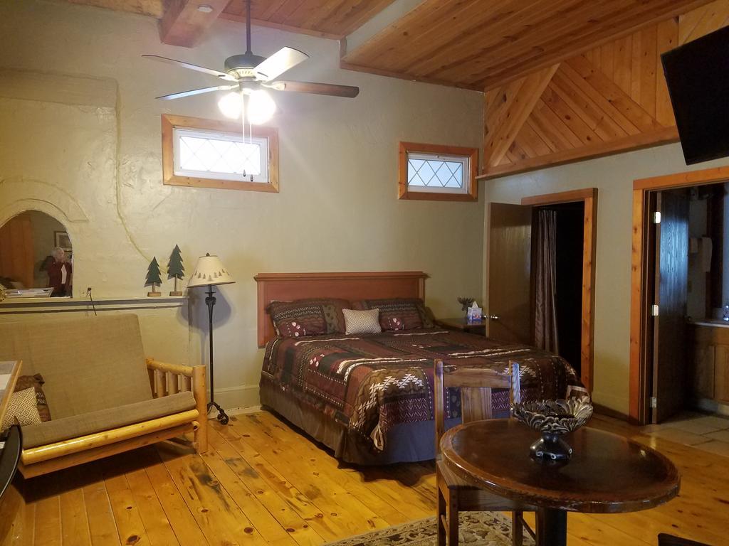 Dakota Spur Hotel Lead Kültér fotó