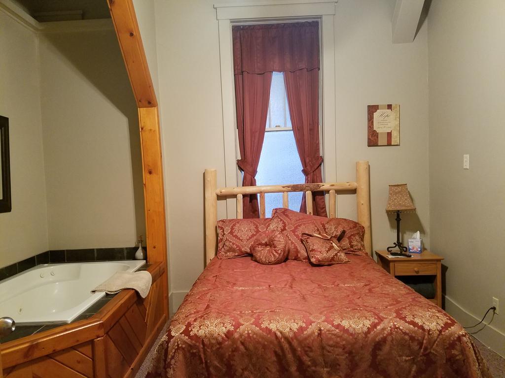 Dakota Spur Hotel Lead Szoba fotó
